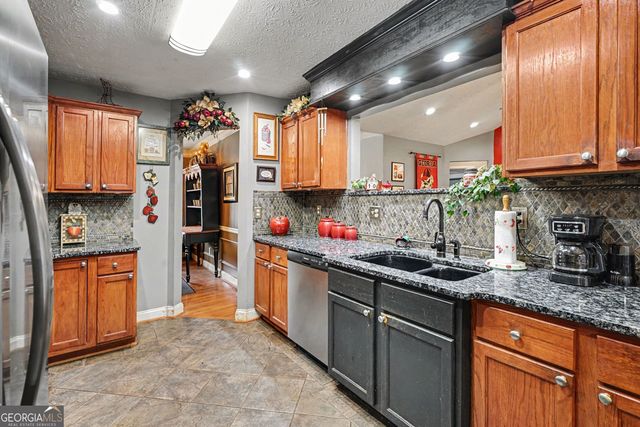 388 Arrowhatchee Drive, Winder, GA 30680