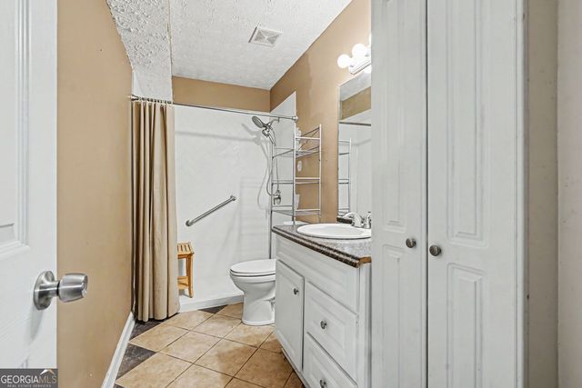 388 Arrowhatchee Drive, Winder, GA 30680