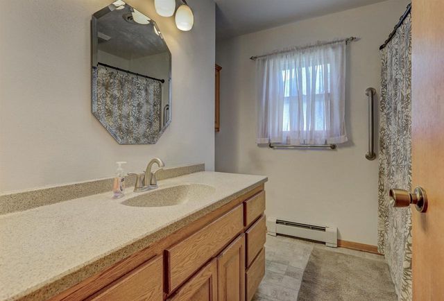 1967 PALISADES DRIVE, Appleton, WI 54915
