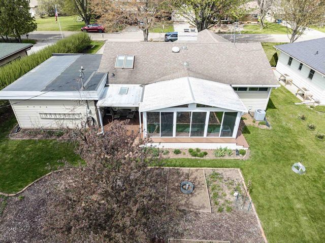 1967 PALISADES DRIVE, Appleton, WI 54915