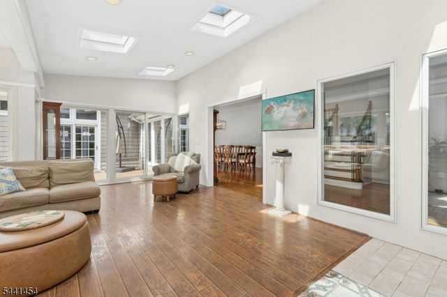 1179 Blazo Ter, Mountainside Boro, NJ 07092