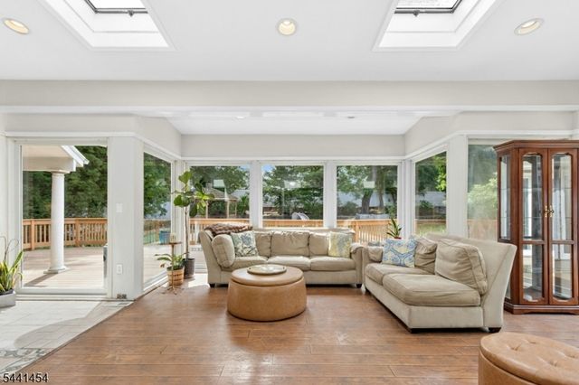 1179 Blazo Ter, Mountainside Boro, NJ 07092