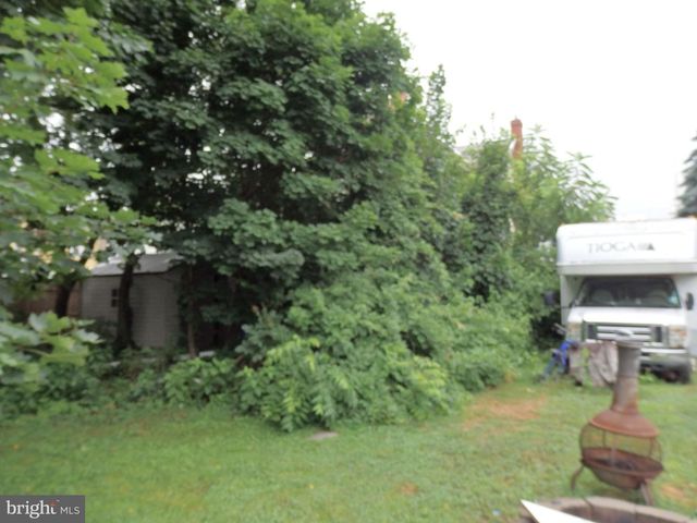 21 S 9TH ST, Quakertown, PA 18951