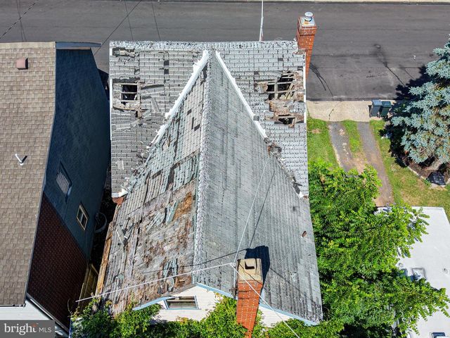21 S 9TH ST, Quakertown, PA 18951