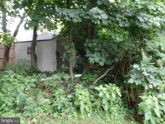 21 S 9TH ST, Quakertown, PA 18951