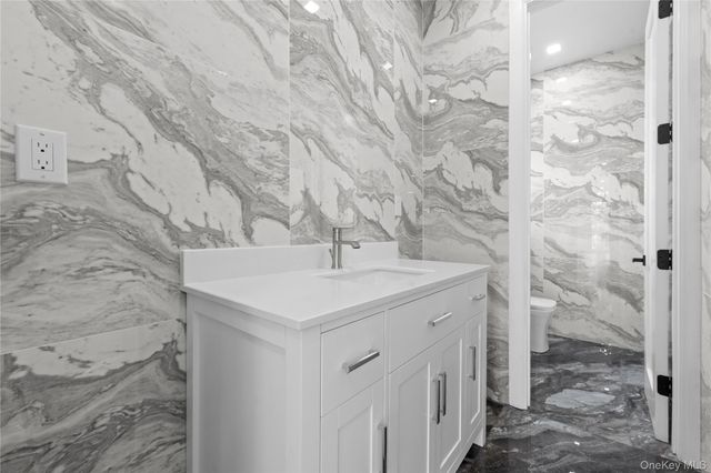 383 Franklin Avenue, Hewlett, NY 11557