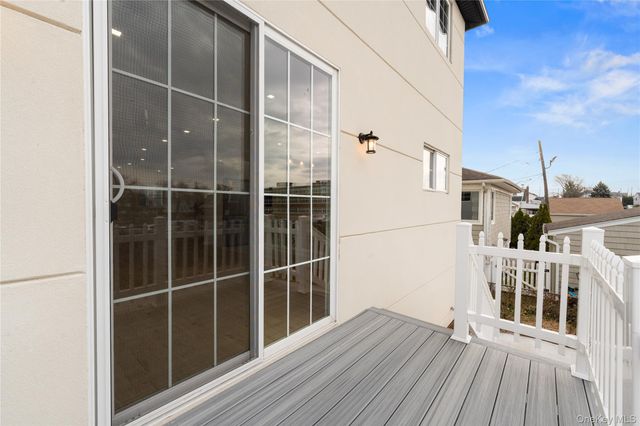 383 Franklin Avenue, Hewlett, NY 11557