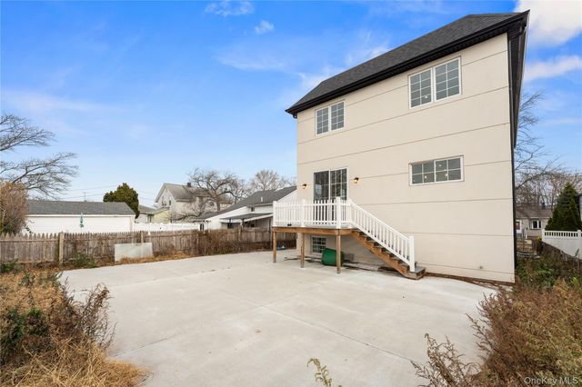 383 Franklin Avenue, Hewlett, NY 11557