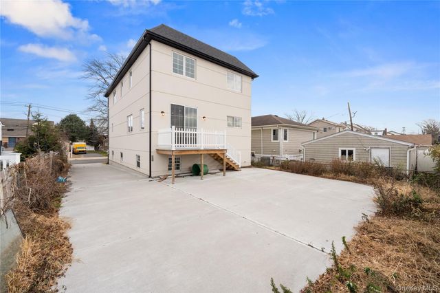 383 Franklin Avenue, Hewlett, NY 11557