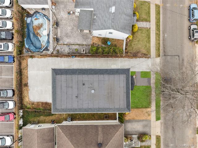 383 Franklin Avenue, Hewlett, NY 11557