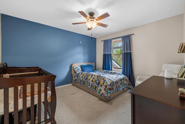 W301S2613 Jenna LANE, Waukesha, WI 53188