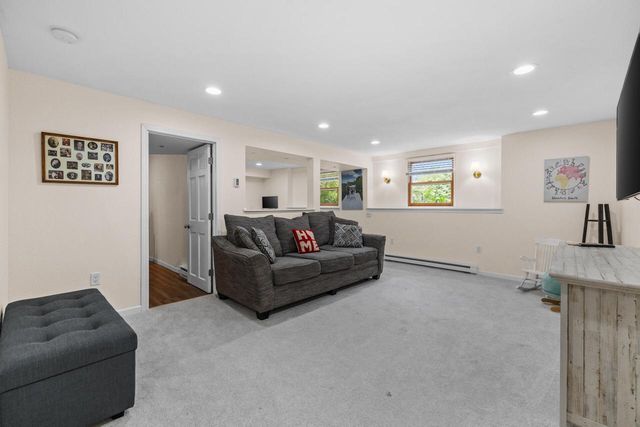 W301S2613 Jenna LANE, Waukesha, WI 53188