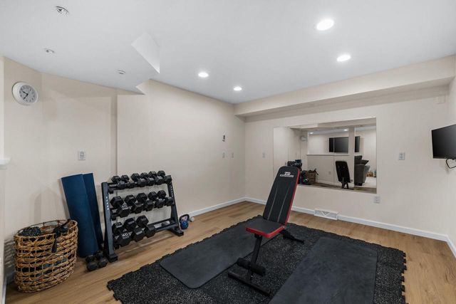 W301S2613 Jenna LANE, Waukesha, WI 53188