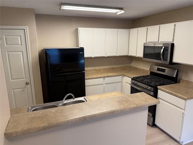 1805 Golden Pheasant DR, Austin, TX 78758