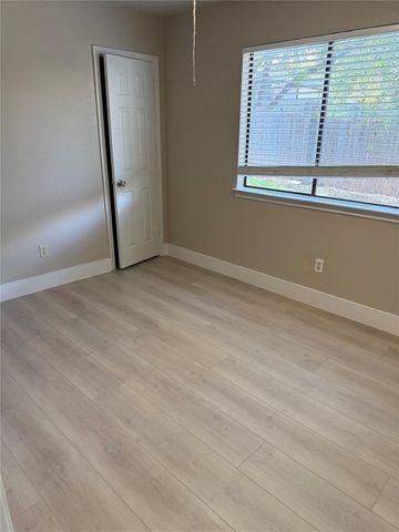 1805 Golden Pheasant DR, Austin, TX 78758