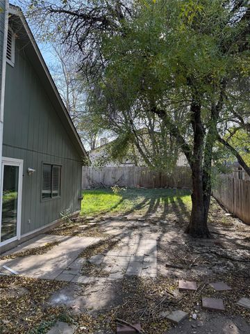 1805 Golden Pheasant DR, Austin, TX 78758