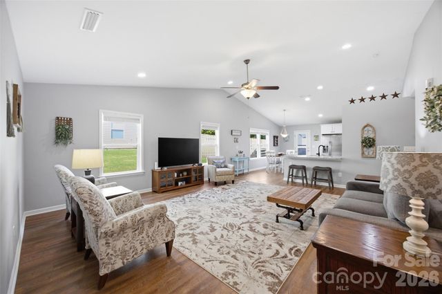 5716 Piney Pointe Drive, Concord, NC 28025