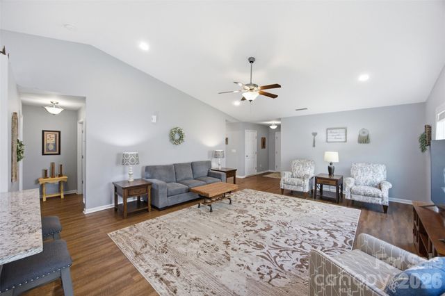 5716 Piney Pointe Drive, Concord, NC 28025