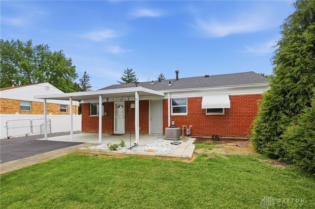 60 Quinby Lane, Riverside, OH 45432