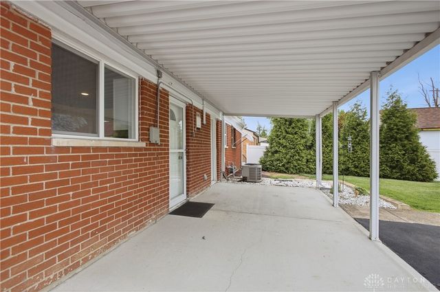 60 Quinby Lane, Riverside, OH 45432