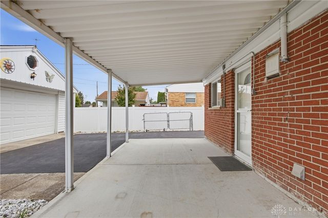 60 Quinby Lane, Riverside, OH 45432