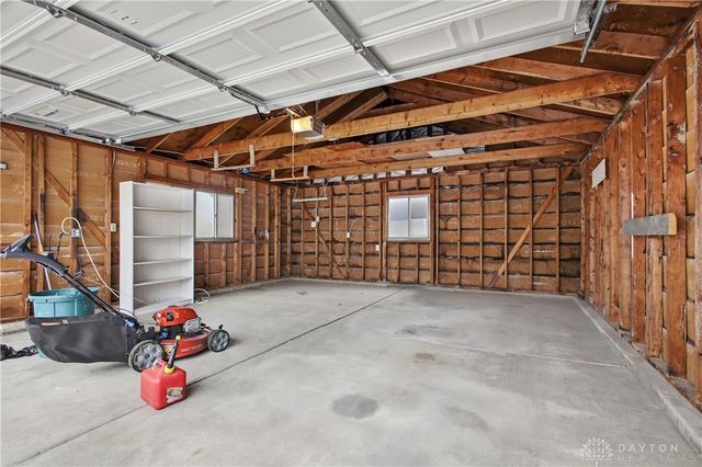 60 Quinby Lane, Riverside, OH 45432