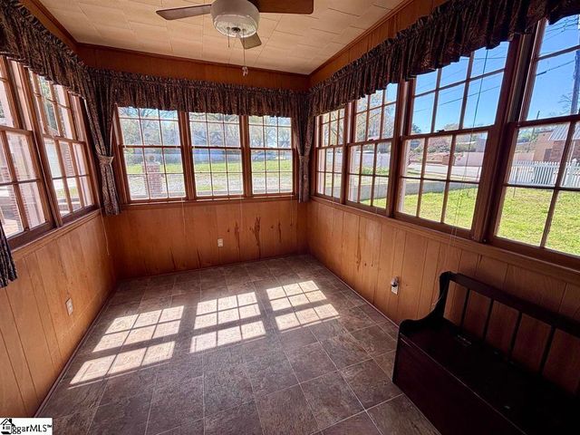 400 E Buford Street, Gaffney, SC 29340