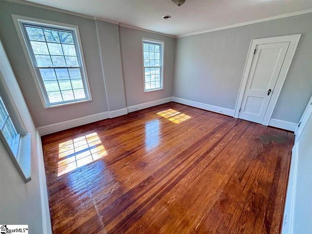 400 E Buford Street, Gaffney, SC 29340
