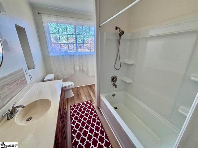400 E Buford Street, Gaffney, SC 29340