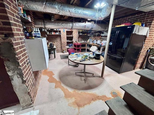 400 E Buford Street, Gaffney, SC 29340
