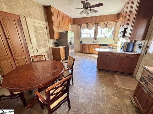 400 E Buford Street, Gaffney, SC 29340
