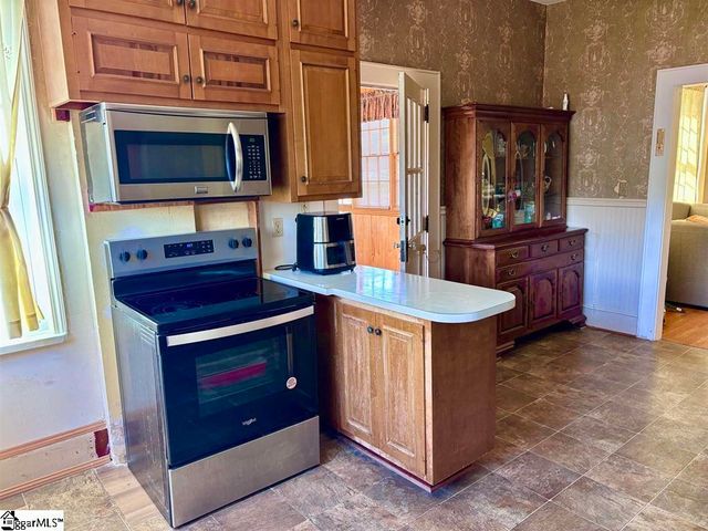 400 E Buford Street, Gaffney, SC 29340