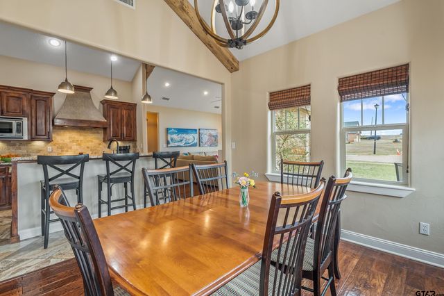 404 Corrigan Trails Blvd, Lindale, TX 75771