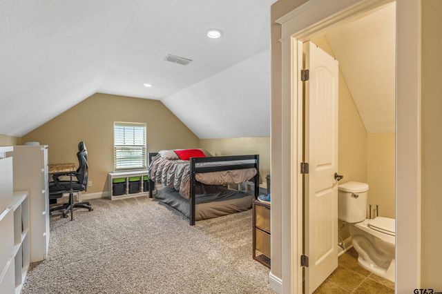 404 Corrigan Trails Blvd, Lindale, TX 75771