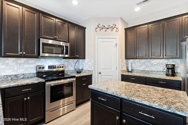 1464 Creek Bend Terrace, Wilmington, NC 28405