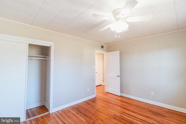 35 FARNSWORTH AVE, Maple Shade, NJ 08052