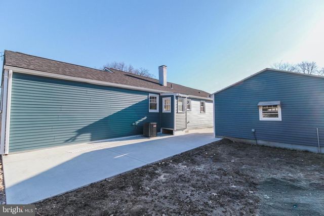 35 FARNSWORTH AVE, Maple Shade, NJ 08052