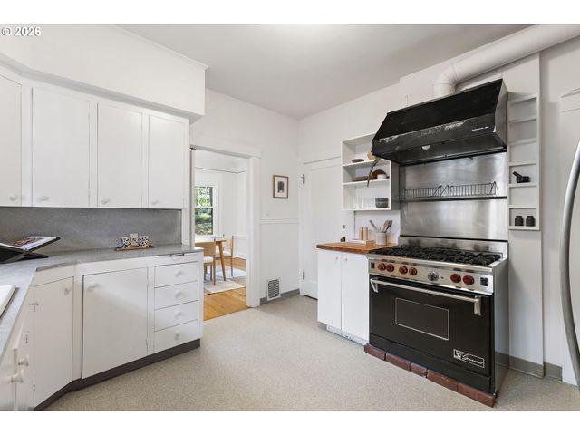 2223 Ne 16TH Ave, Portland, OR 97212