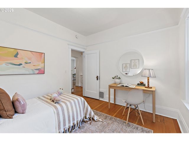 2223 Ne 16TH Ave, Portland, OR 97212