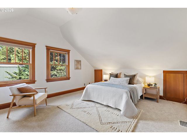 2223 Ne 16TH Ave, Portland, OR 97212