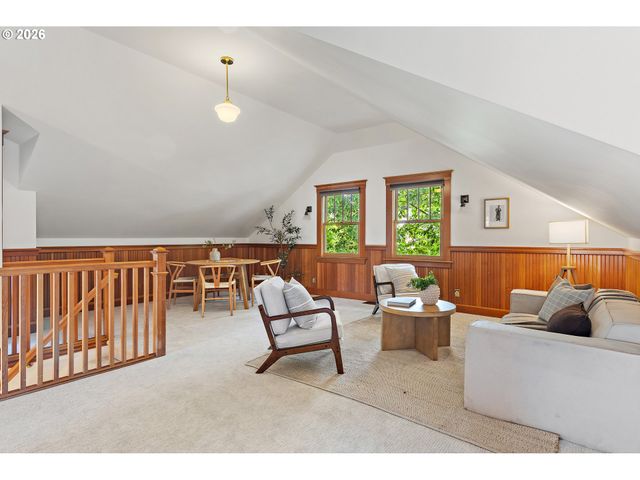 2223 Ne 16TH Ave, Portland, OR 97212