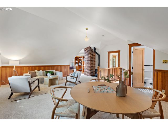 2223 Ne 16TH Ave, Portland, OR 97212
