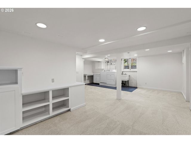 2223 Ne 16TH Ave, Portland, OR 97212