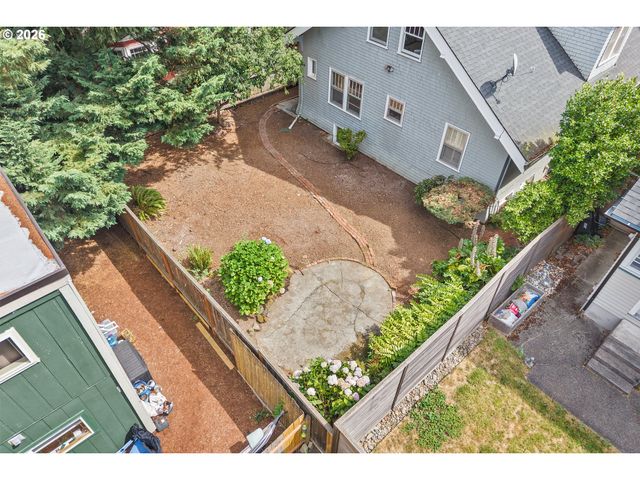2223 Ne 16TH Ave, Portland, OR 97212