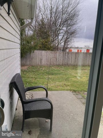 28 PALMER SQ, Beverly, NJ 08010