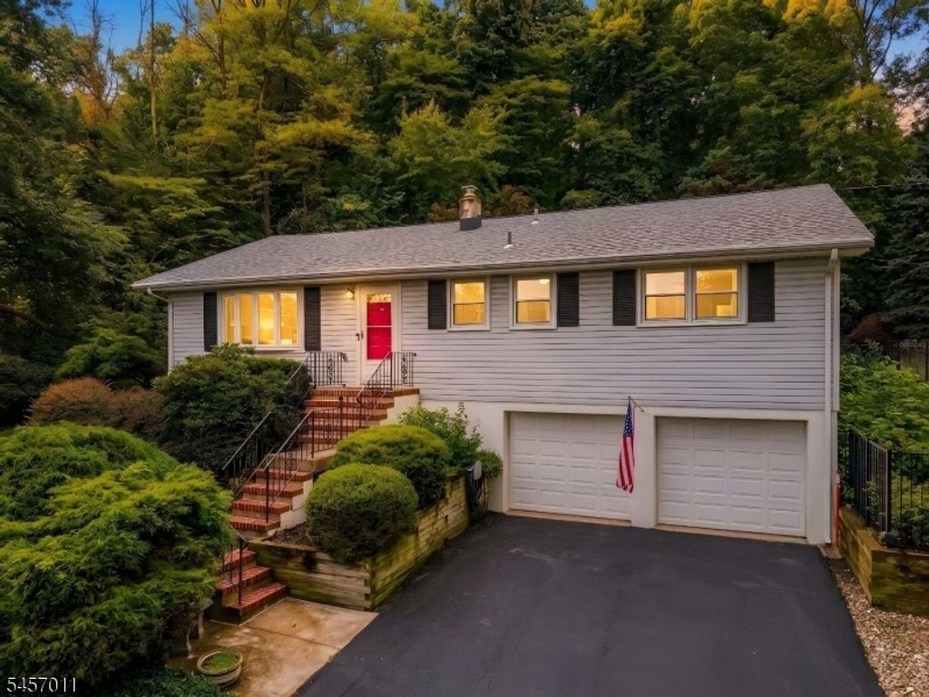 75 E Mountain Rd, Hillsborough Twp., NJ 08844 — photo 2