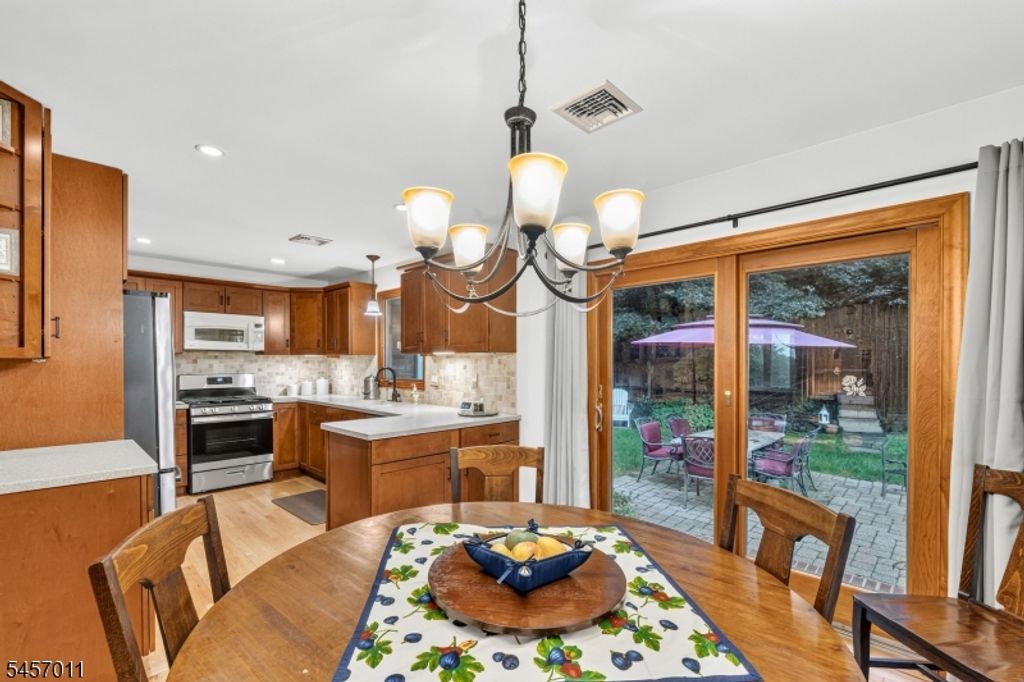 75 E Mountain Rd, Hillsborough Twp., NJ 08844 — photo 4