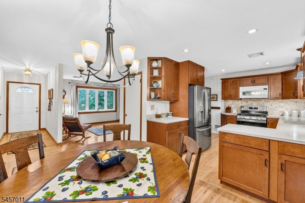 75 E Mountain Rd, Hillsborough Twp., NJ 08844 — photo 5