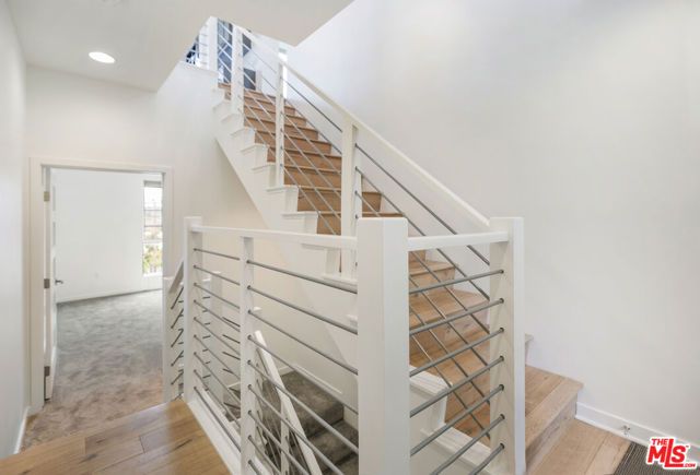 1045 Manzanita Street, Los Angeles, CA 90029
