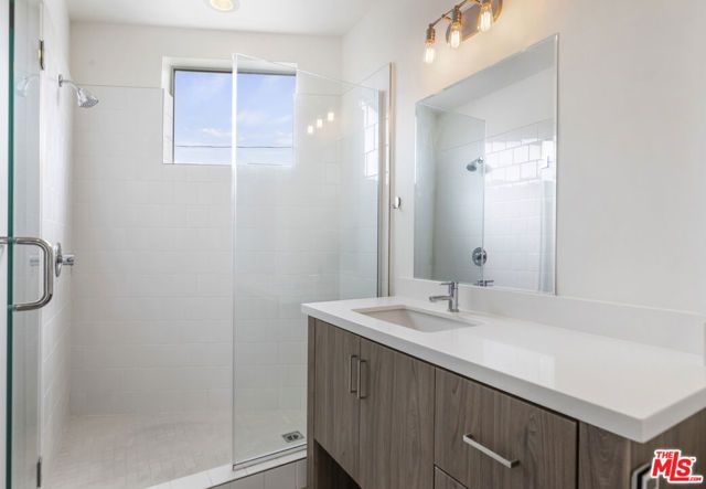 1045 Manzanita Street, Los Angeles, CA 90029